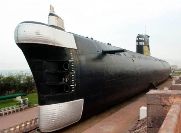 Submarine-Front-visakhapatnam